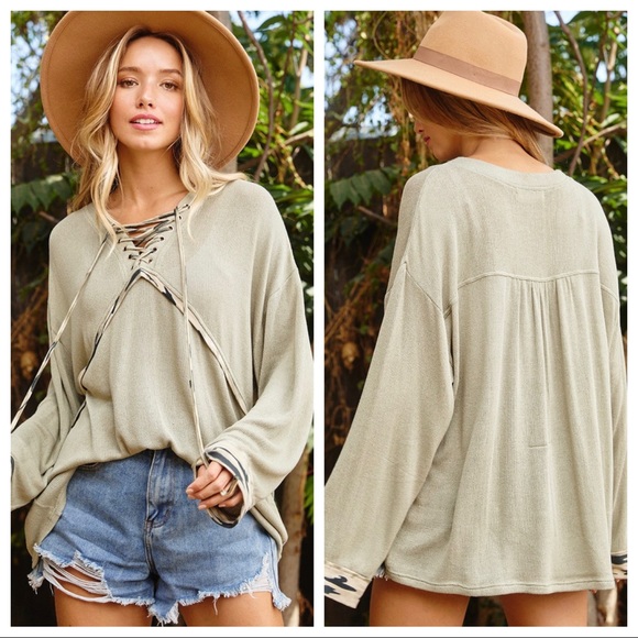 #21 Stacey Lace Up Eyelet V Neck Top - Picture 6 of 8